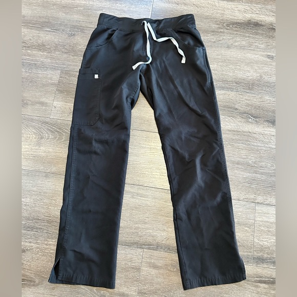 Figs scrub pants size small color black - Picture 1 of 5